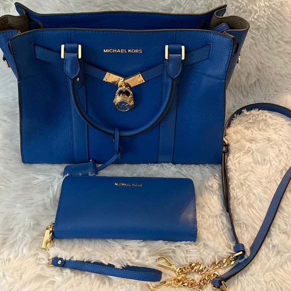 Michael Kors Handbags - Micheal Kors Vintage Blue Satchel & Wallet Bundle